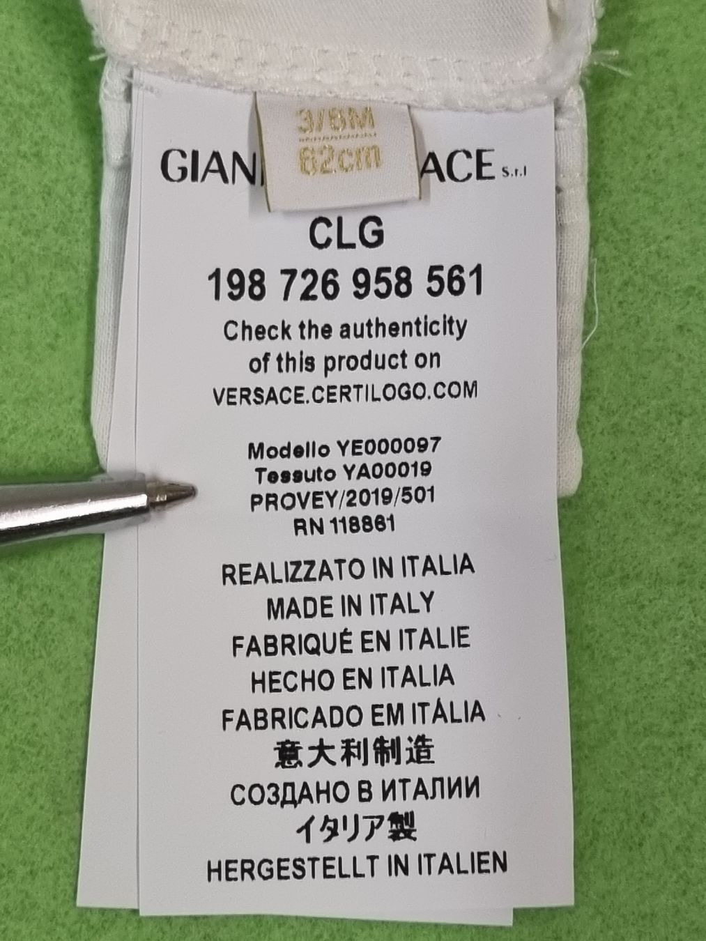 Pyjamas & Ähnliches: Versace Body Grösse 62 – Gebraucht aus Schönenwerd von Chez_Mimi 5