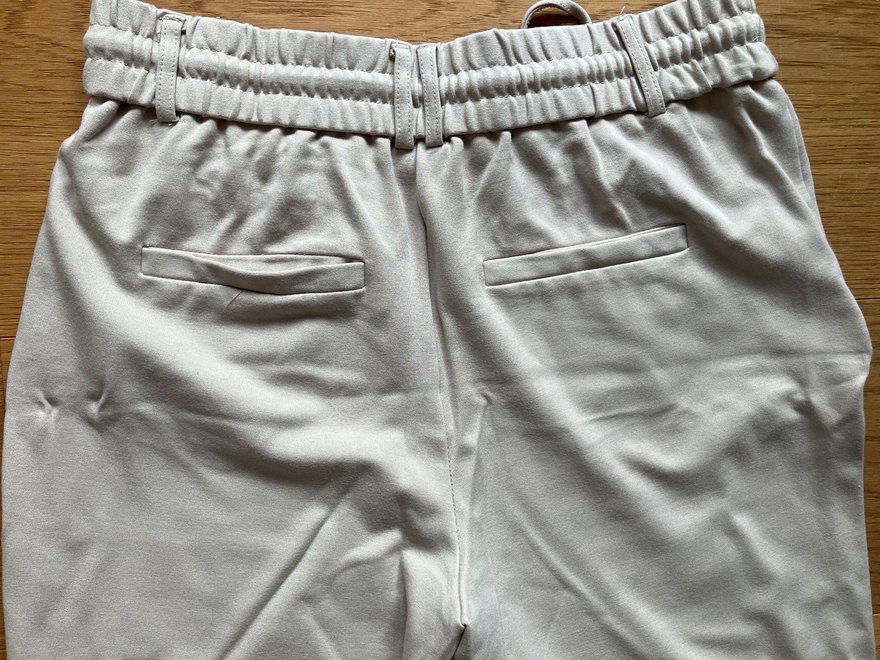 Only Hosen: Damen Hose beige Grösse S – Gebraucht aus Unterägeri von Bettsofa123 6