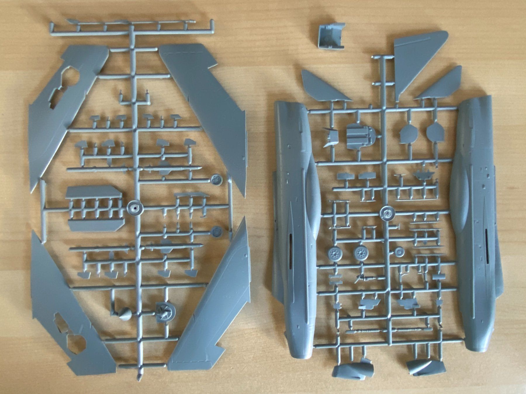 Kit di modellismo & Modellini statici: Modell 1:72 - Lightning T.Mk.4 von Sword – Nuovo (secondo la descrizione) da Koppigen venduto da F4Fan 2