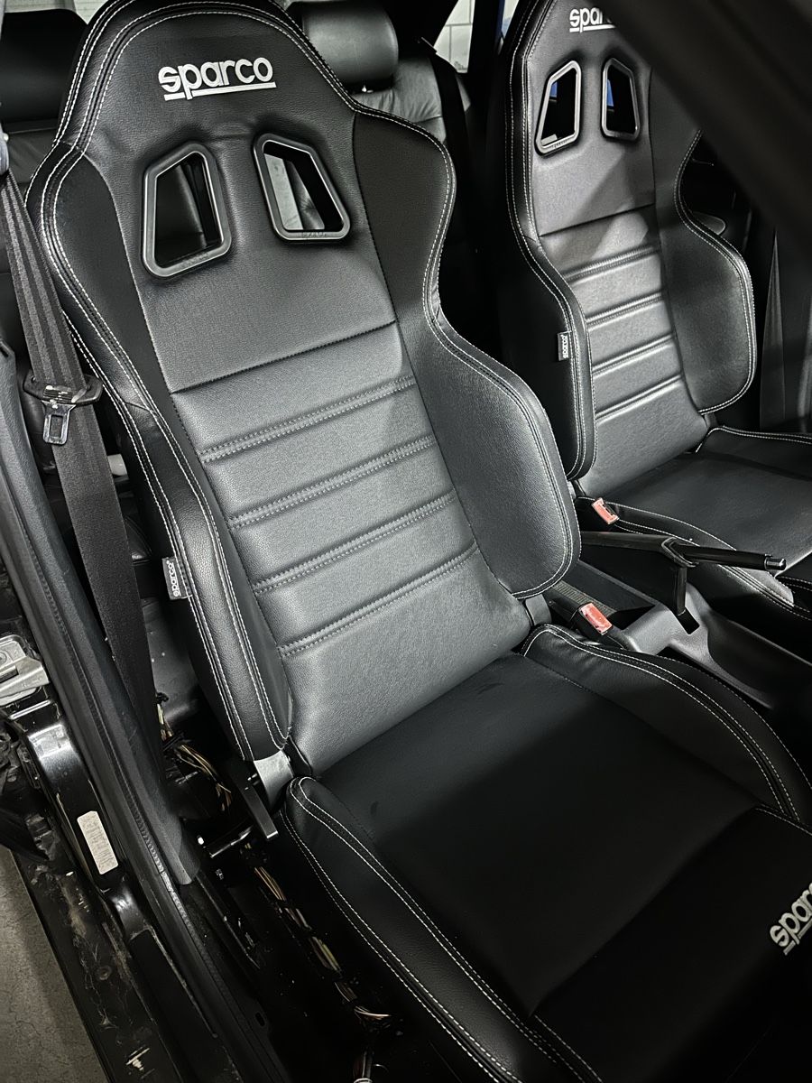 Recaro Alle Autoersatzteile: SPARCO R100 Schalensitze 2x Stück – Gebraucht aus Auw von All-Rounder