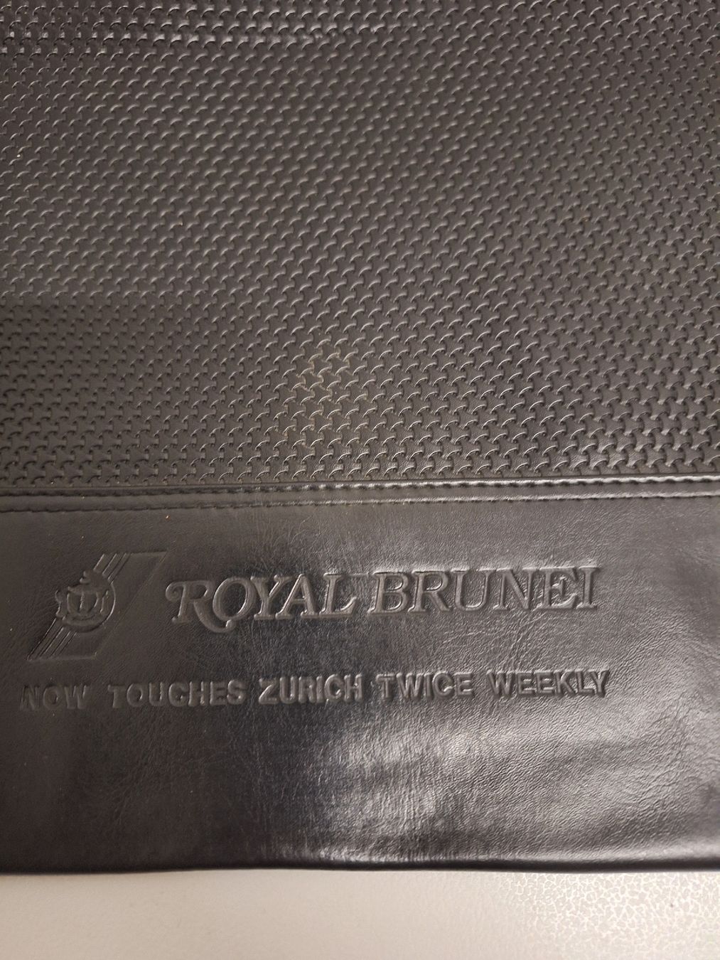 Borse: Kunstleder Mappe Royal Brunei – Usato da Glattbrugg venduto da Rene1766 1