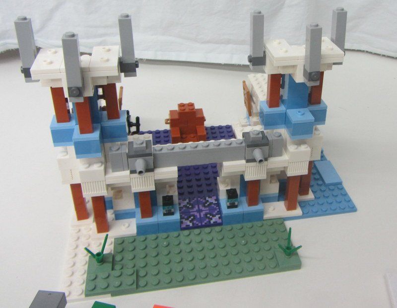 Lego Kit di costruzioni: LEGO Minecraft 21186 " The Ice Castle " – Usato da Kreuzlingen venduto da Han-Solo-68 4