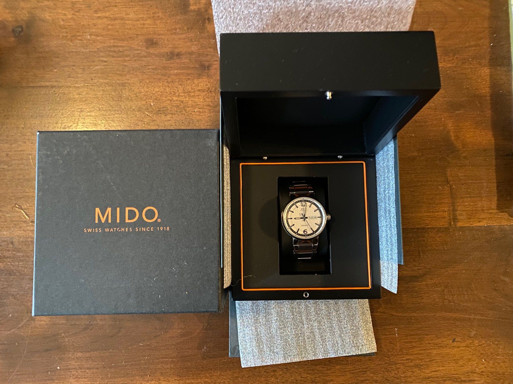 Mido Orologi: MIDO GREAT WALL CHRONOMETER COSC DAY DATE SELTEN TOP PREIS!! – Nuovo e nell'imballaggio originale da Aurigeno venduto da SCS 7