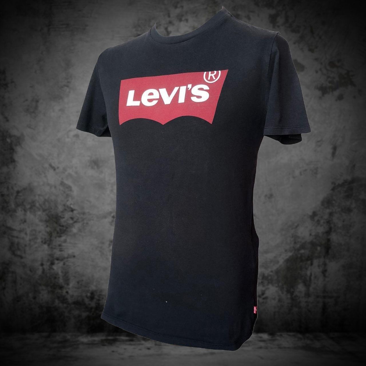 Levi's T-shirt: T-Shirt Levis Black Men S – Usato da Genève venduto da ang_7j7j