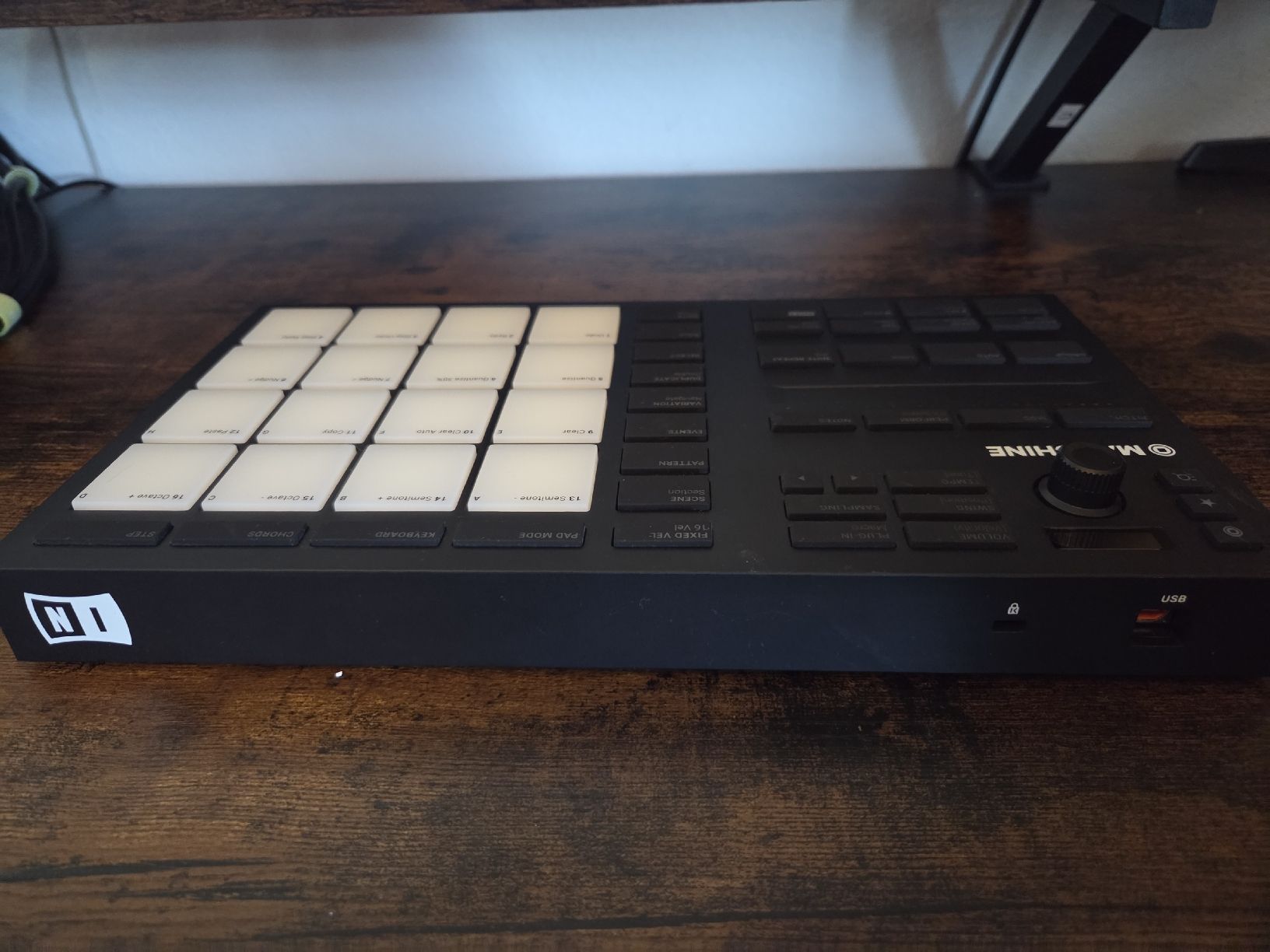 Native Instruments Strumenti musicali: Native Instruments Maschine Mikro MK3 – Usato da Stachen venduto da Gon_Soku 3