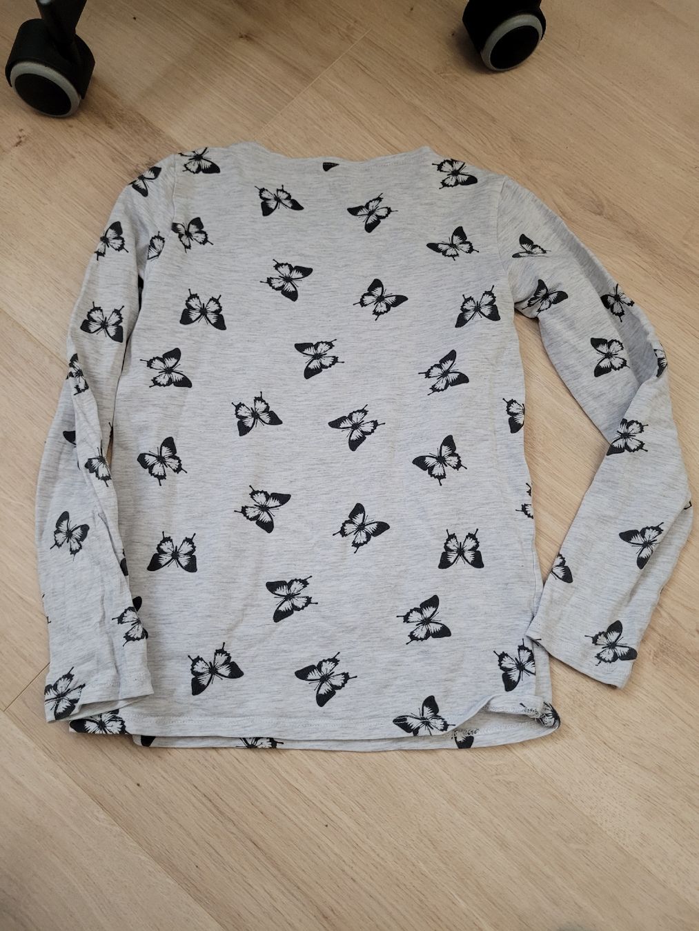 Pullover & Sweatshirts: dünner Pullover Hr. 122/128 – Gebraucht aus Lupsingen von sta_wgg5 3