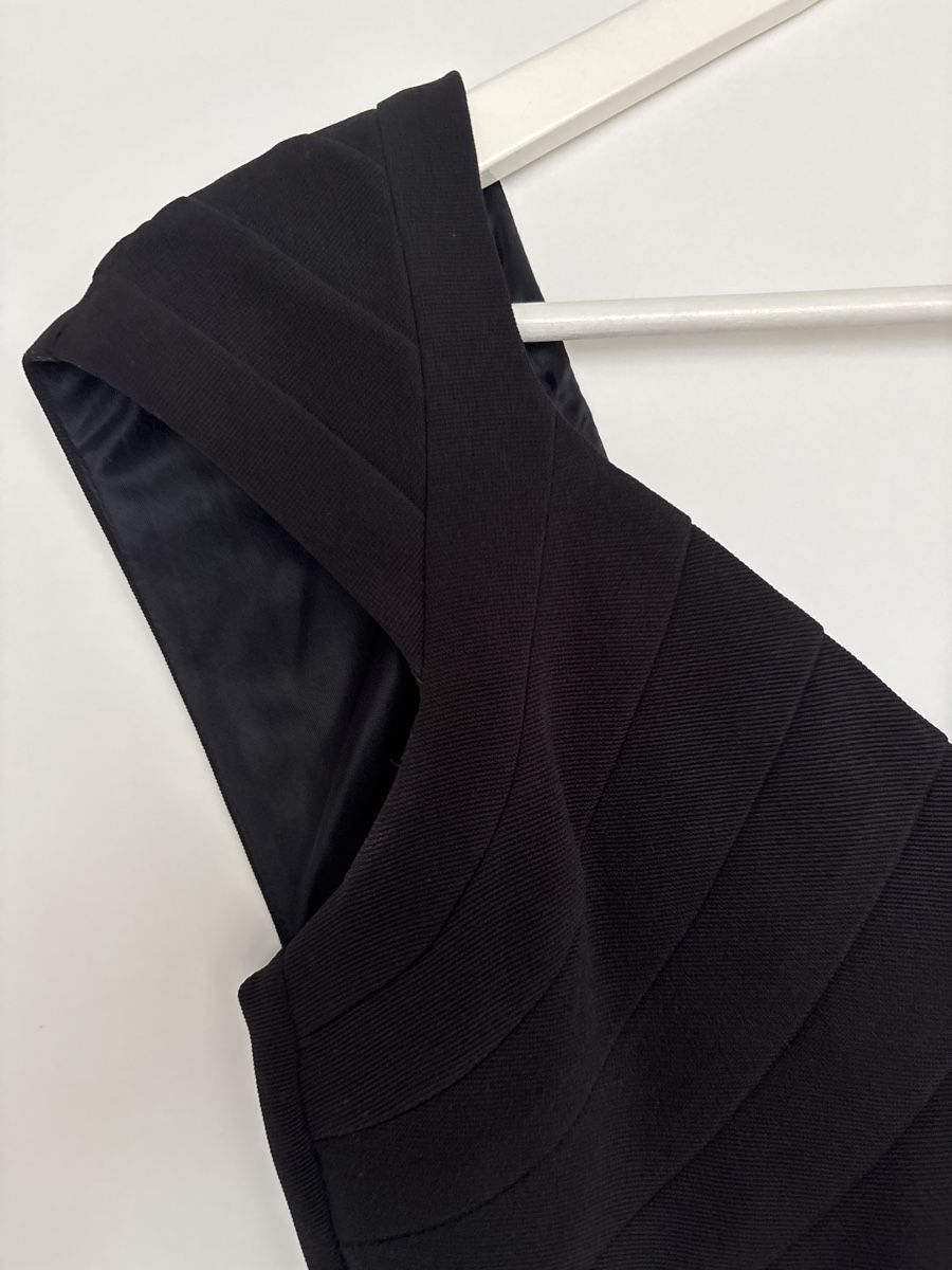 Robes: Kleid schwarz – D'occasion à Buttisholz par Melsan 1