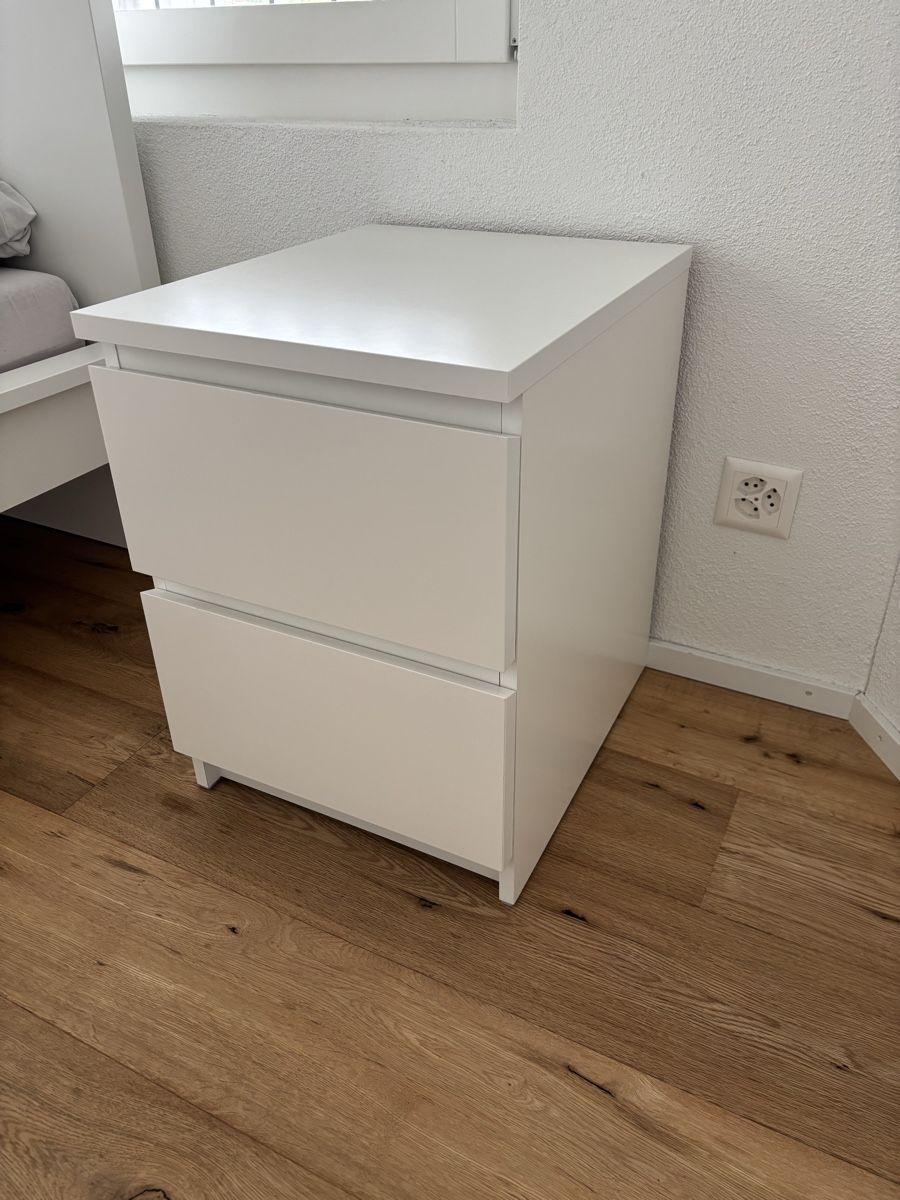 Ikea Nachttische: MALM Nachttisch mit 2 Schubladen – Gebraucht aus Einsiedeln von luk_z69w 2