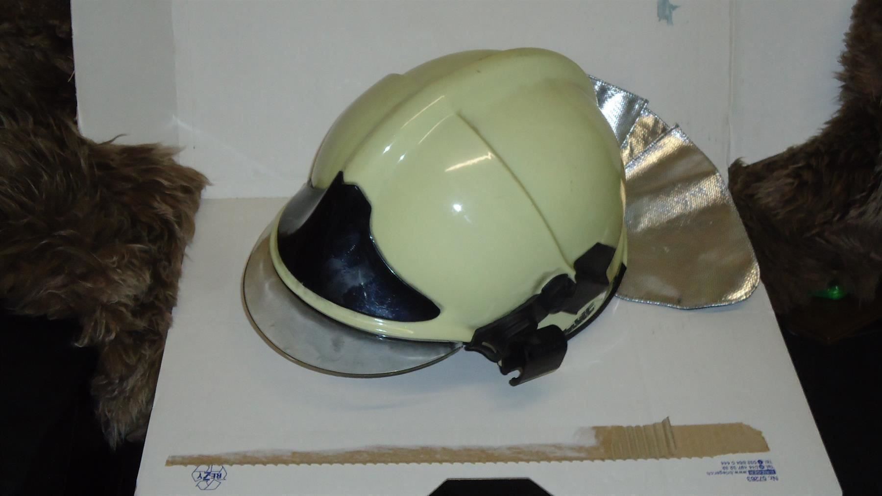 Pompieri: Casque pompier / Feuerwehr helm ORIGINAL – Usato da Lausanne venduto da asdyx 5