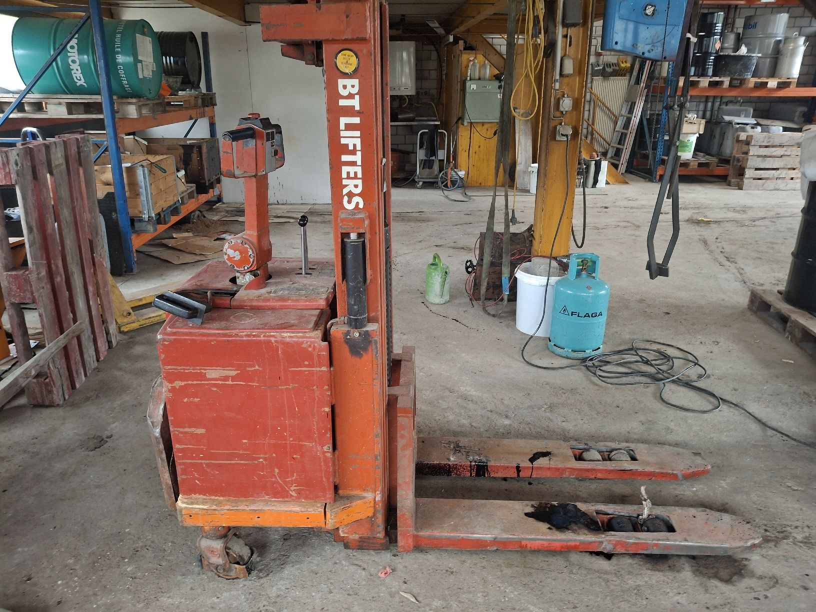 Carrelli elevatori e a forche: BT Ameise Stapler – Difettoso da kägiswil venduto da Waltiming1968