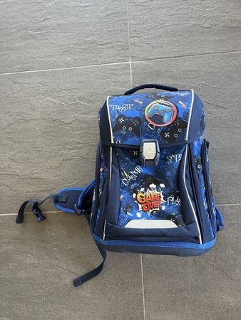 SCHULRUCKSACK NEUWERTIG 1-5 KLASSE MIT REFLEKTOREN X- FÄCHER