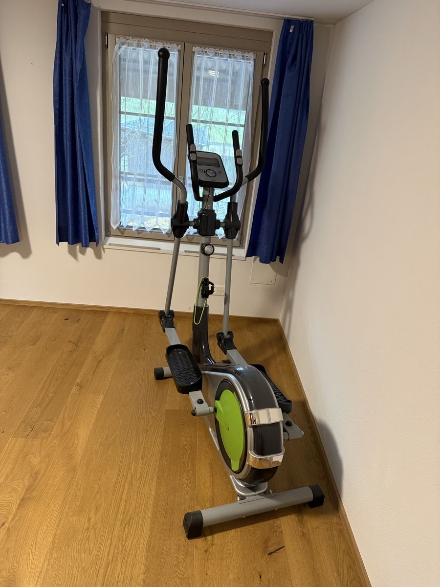 Vélos d'appartement: Crosstrainer – D'occasion à Zell LU par JostM 1