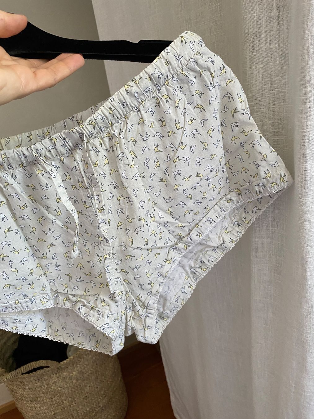 Globus Pantaloni: Sommer Pyjama Hose Globus Gr. 36 – Usato da Schlieren venduto da Winter06 2