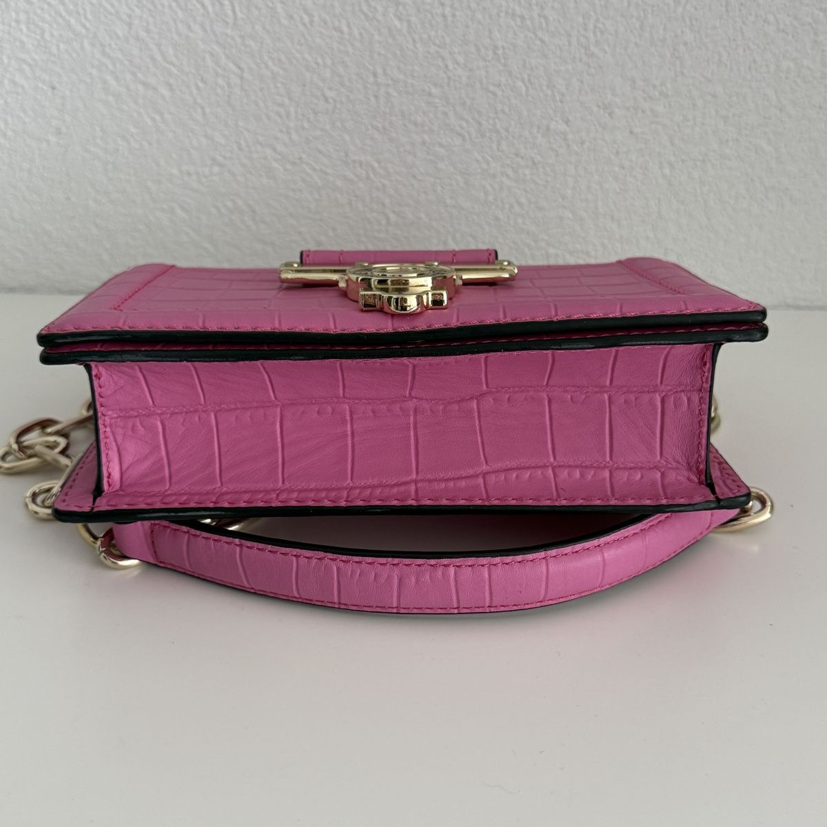 Versace Taschen für Damen: Versace Jeans Couture Umhängetasche Krokooptik – Neu (gemäss Beschreibung) aus Liestal von kurz.weilig 1
