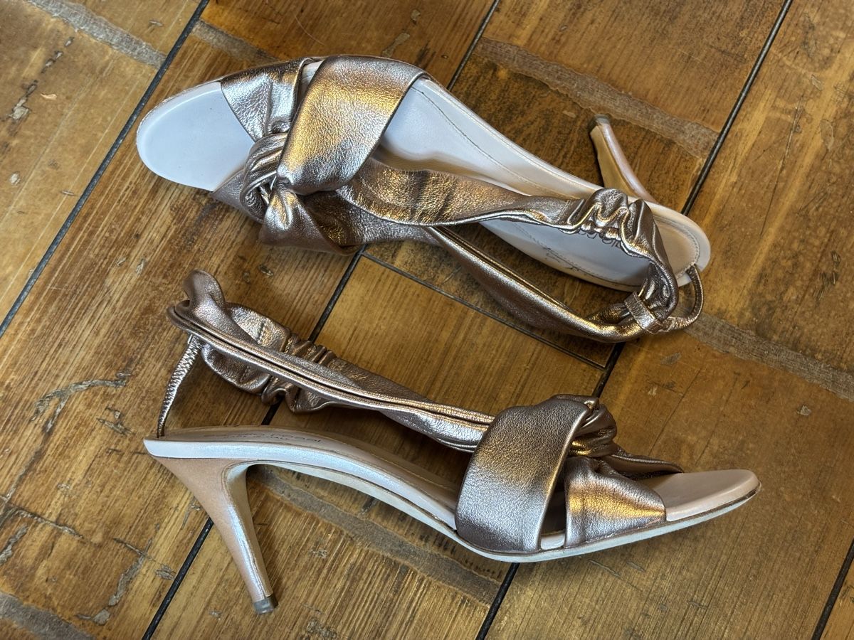 Sergio Rossi Damenschuhe: Sandales Sergio Rossi Bronze 39.5 – Gebraucht aus Dotzigen von SecondHandGems 4