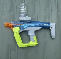 SKD blaster avec billes phosphorescentes gel ball
