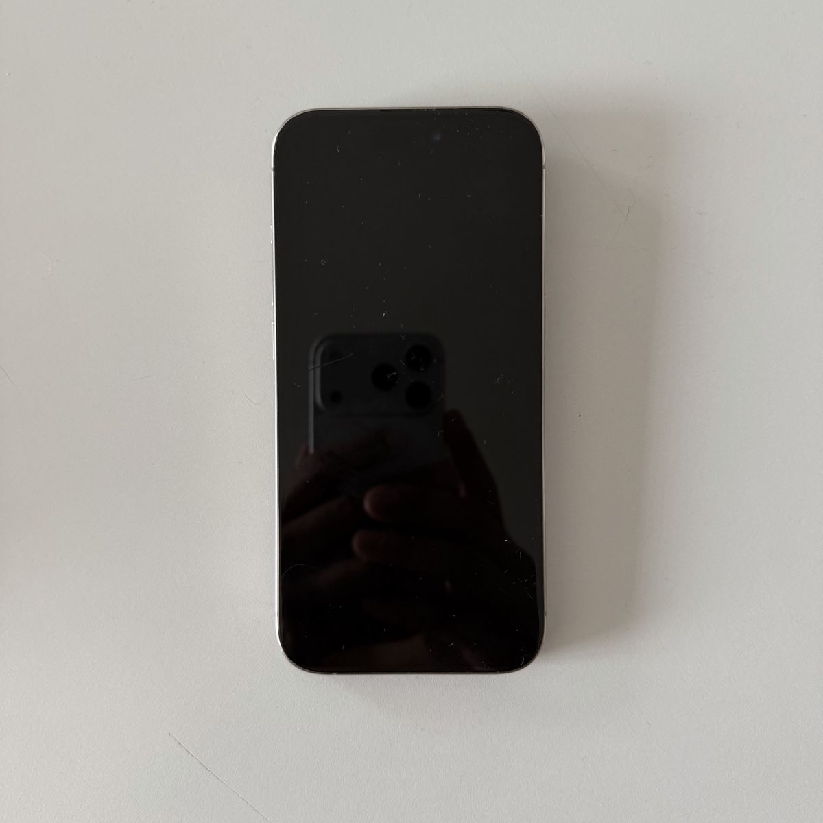 Apple Handys / Smartphones: iPhone 15 Pro Max mit Hülle, Gebrauchsspuren – Gebraucht aus Basel von 2ndhandSwiss 3