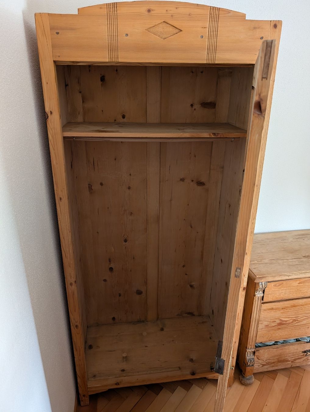 Armadi: Antiker Kleiderschrank  – Usato da Rüschlikon venduto da jjj_622v 2