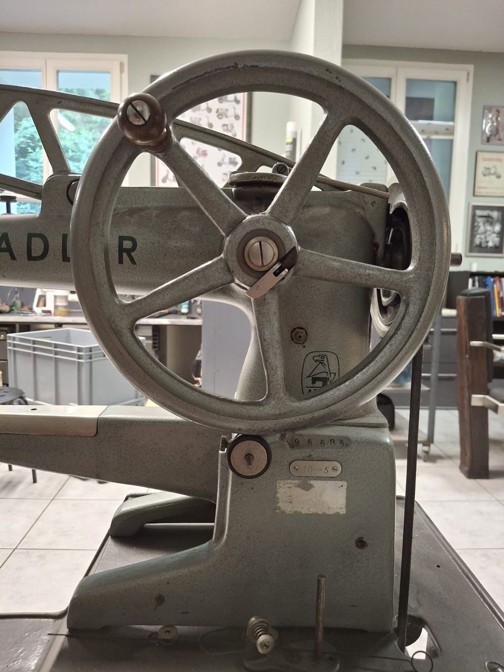 Adler Macchine da cucire: Adler 30-5 Nähmaschine – Usato da Neuägeri venduto da Ws193 3