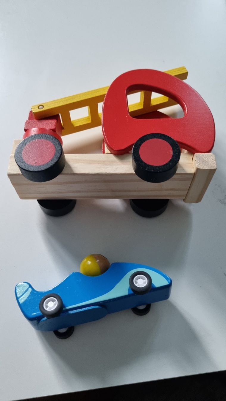 Giocattoli: petits jouets et 1 puzzle – Usato da La Chaux-de-Fonds venduto da mikilo1 1