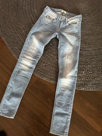 ONLY Jeans, hellblau, Grösse 26/30, Top Zustand!