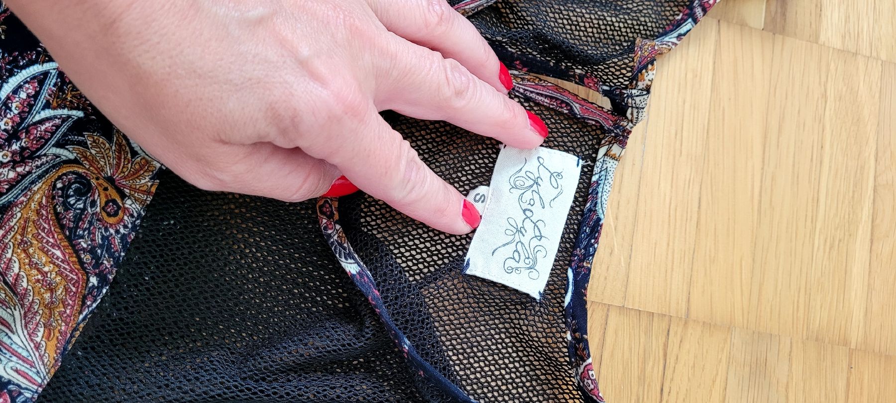 Blusen: Schicke Bluse mit Paisley Muster, Gr. S  neu – Neu (gemäss Beschreibung) aus Emmenbrücke von gatasalvache 7