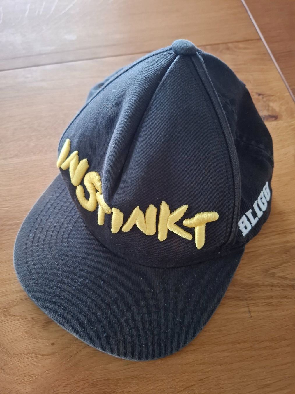 Copricapi, berretti & cappellini: Cap / Baseballmütze BLIGG - Instinkt – Usato da Eiken venduto da Lashar