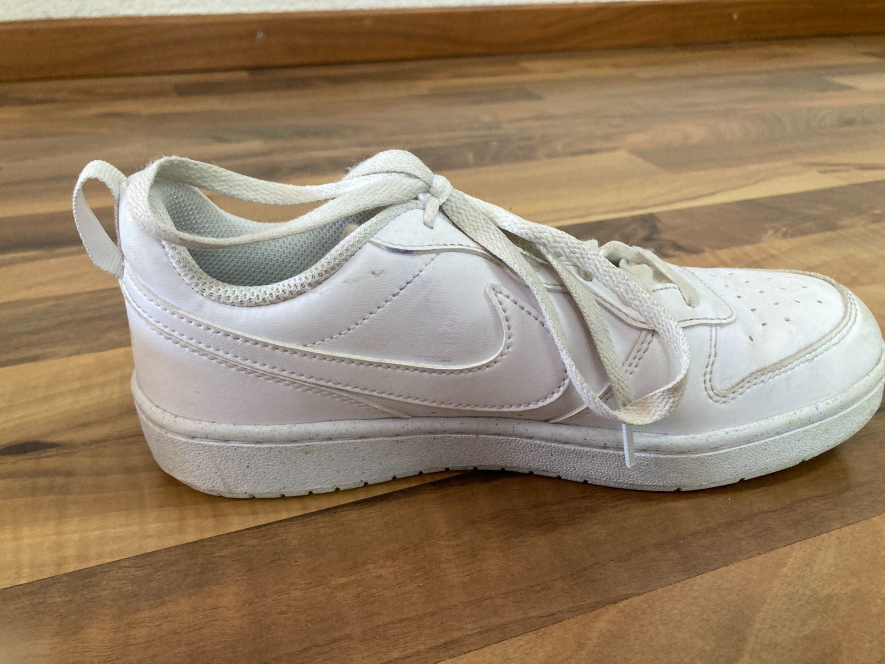Nike Scarpe da uomo: Hallenturnschuhe Nike weiss, Grösse 38 – Usato da Schötz venduto da Jekyll666 1