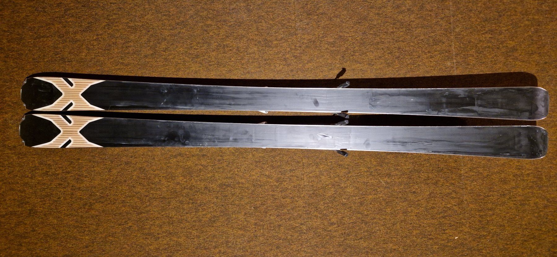 Skis: SKI Salomon – Gebraucht aus Montreux von Azeric 2