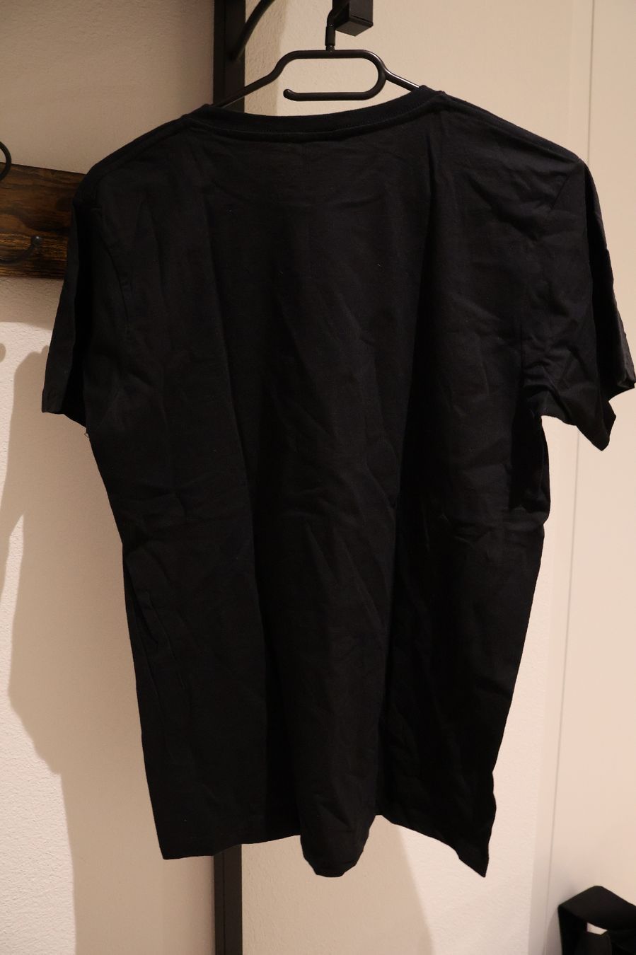 T-Shirts: Schwarzes T-Shirt "Japan" Grösse M – Neu (gemäss Beschreibung) aus Wohlen AG von enya.11 2