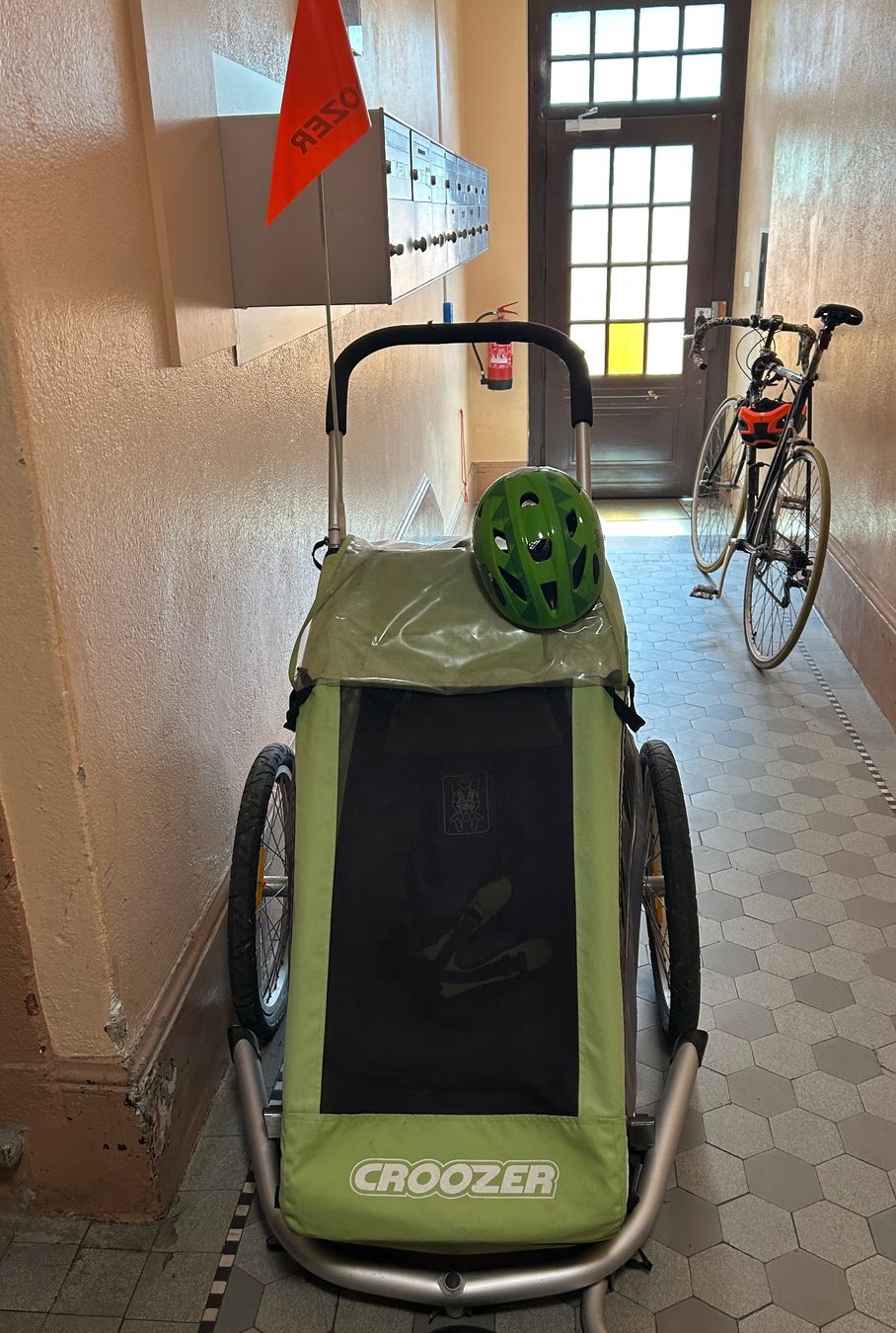 Croozer Rimorchi: Remorque vélo 1 enfant CROOZER – Usato da Lausanne venduto da kimono13