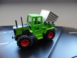 Siku  Traktor Modell MB trac 800 Kipper 1:32