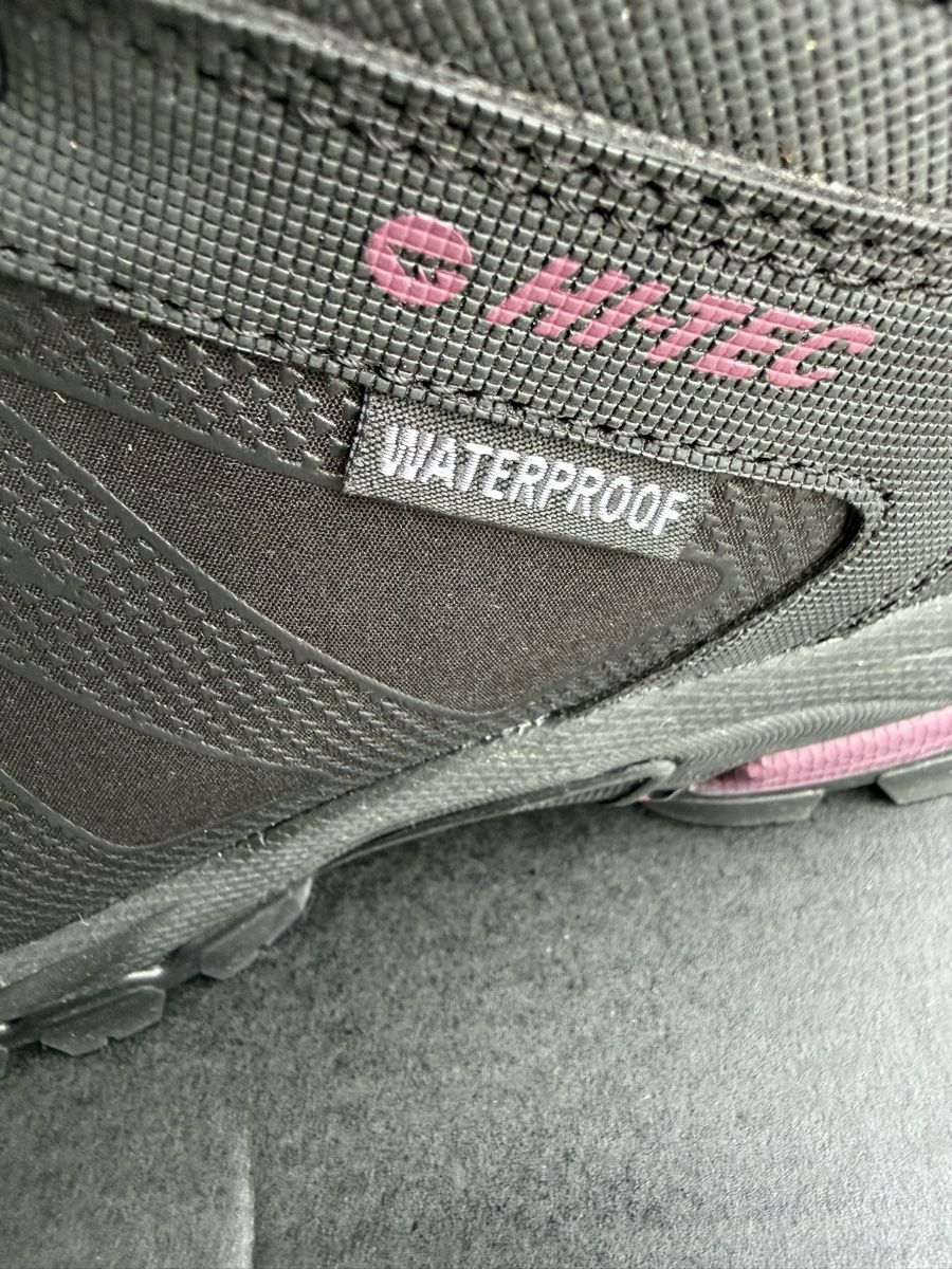 Chaussures femmes: Wanderschuhe  Hi-Tec Damen – Neuf avec emballage d'origine à Luzern par Chiara.9 4