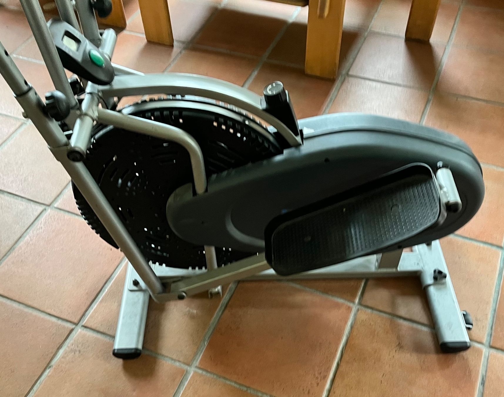 Hometrainer: Crosstrainer – Gebraucht aus Herisau von tanteb12 3
