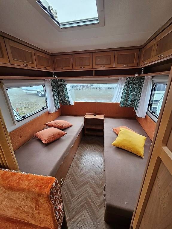 Veicoli da campeggio: A vendre Burstner 4825 Amara avec omnistor Thule – Usato da Belmont-Yverdon venduto da FloridaJeep 3