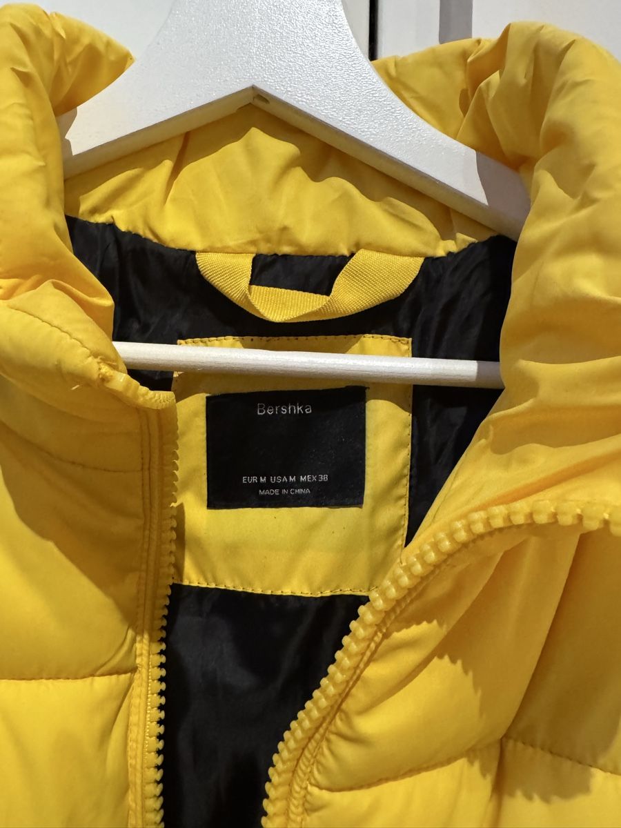 Bershka Jacken: Bershka Daunenjacke gelb Grösse M – Neu (gemäss Beschreibung) aus Maisprach von jokoundklaas 4