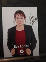 Eva Löbau -  handsigniet