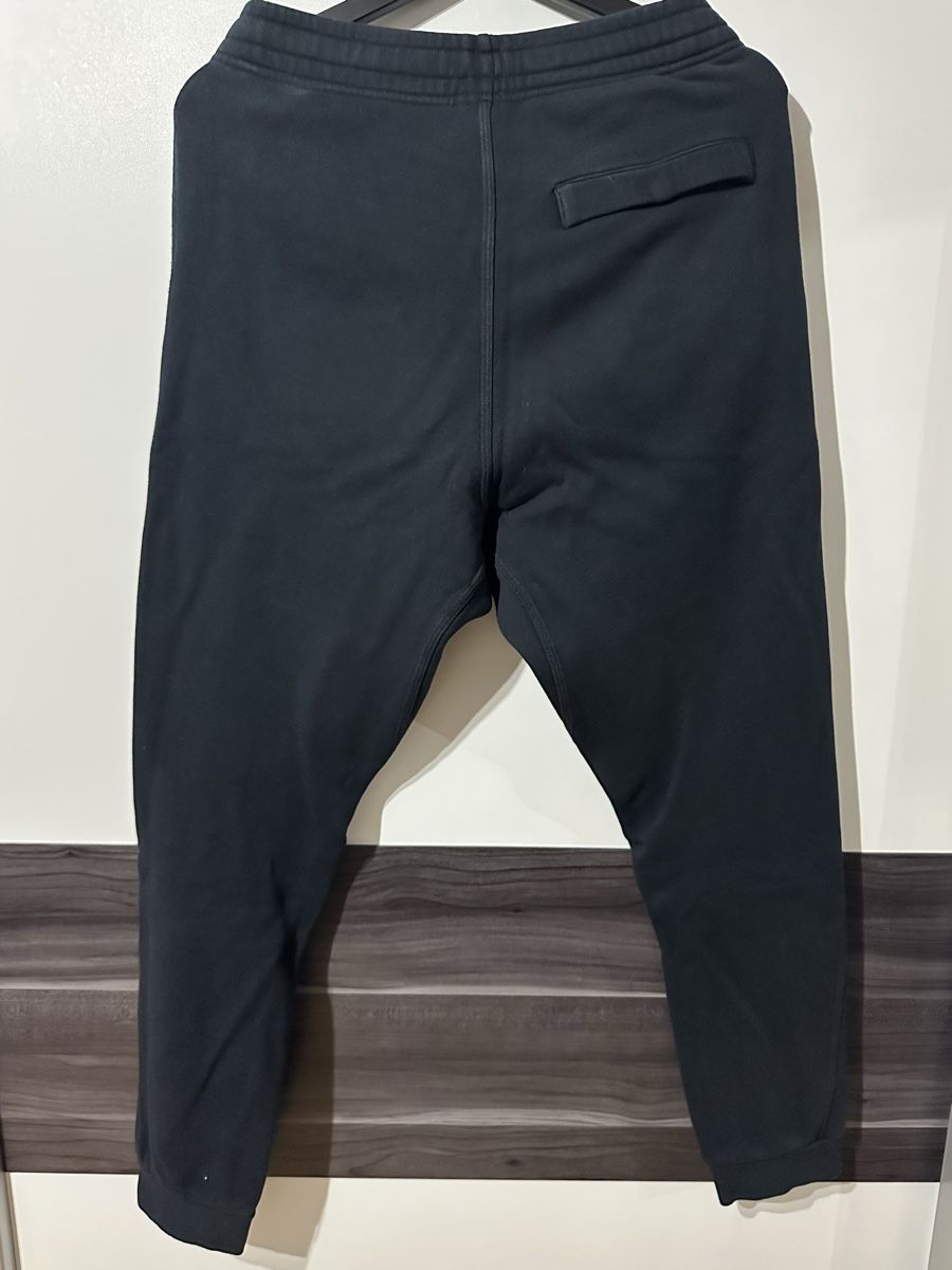 Nike Pantaloni: Pantalon de jogging Nike, taille S, noir – Nuovo (secondo la descrizione) da Clarens venduto da Riviera_Friperie 4