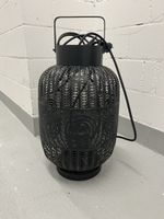Schwarze Metall Laterne, Garten Deko Windlicht Stehlampe