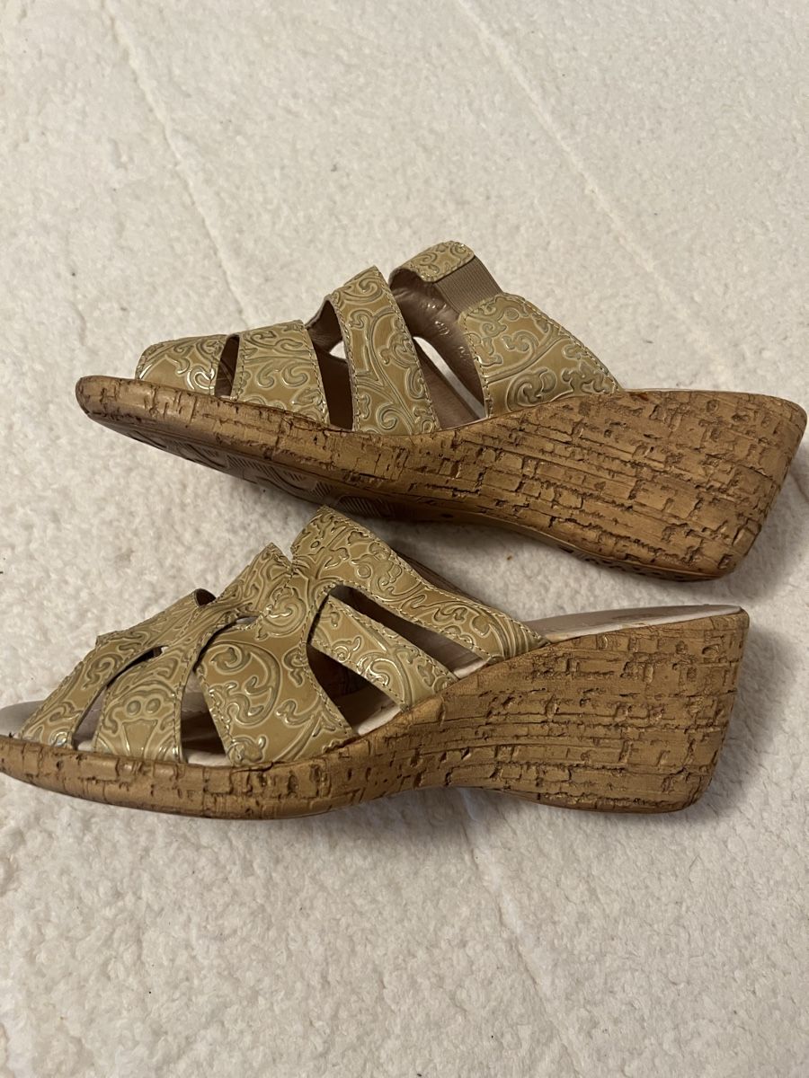 Scarpe da donna: NEU**RHODE SANDALE Gr. 40**SUPER ALS GESCHENK*** – Nuovo (secondo la descrizione) da Zürich venduto da Ceca52 1