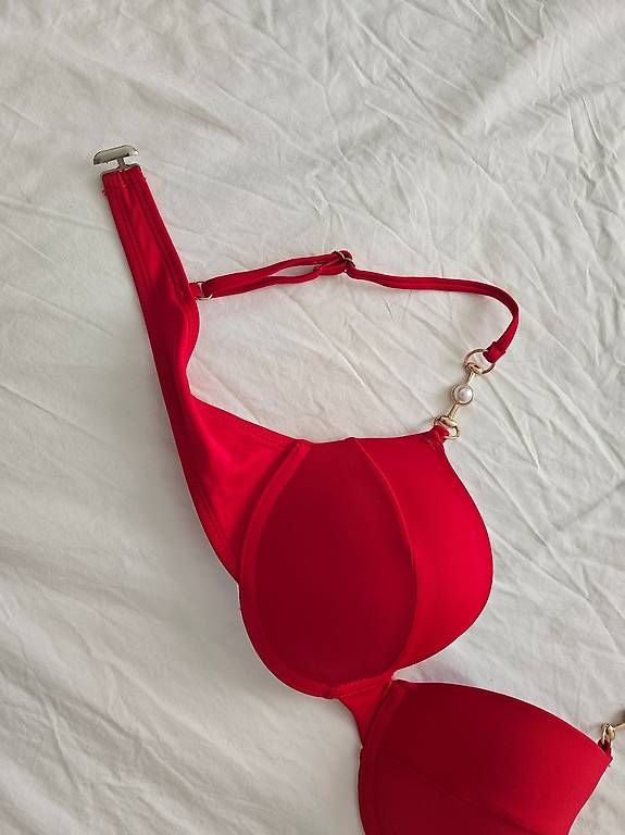 Costumi da bagno & Bikini: Bikini - couleur rouge – Usato da Cheseaux-Lausanne venduto da Ana_Gandarinho 1