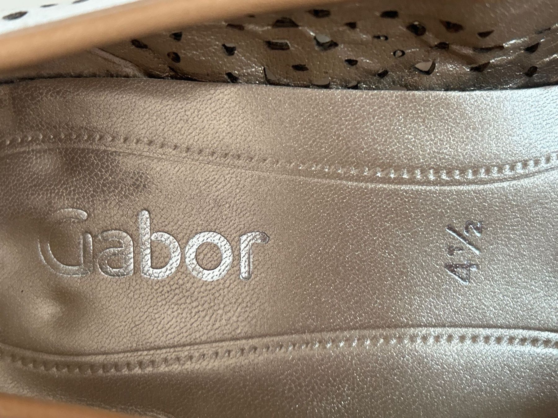 Gabor Scarpe da donna: Gabor Pumps weiss/braun echtes Leder Grösse 4 1/2 – Usato da Brunnen venduto da Nala2929 8