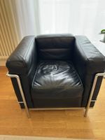 Orginal Le Corbusier LC2 Sessel von Cassina, Leder Schwarz