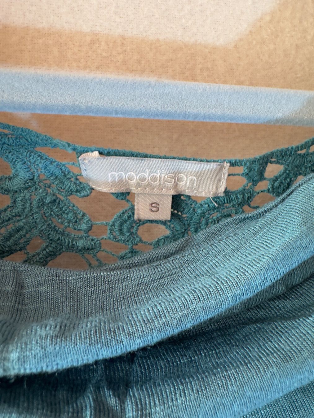 Maddison Camicette: Ausgefallene Bluse von Maddison Gr. S – Usato da Grosswangen venduto da second_hand_dress 3