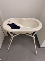 Rotho Babydesign Babybadewanne inkl. Gestell, Badeeinsatz &