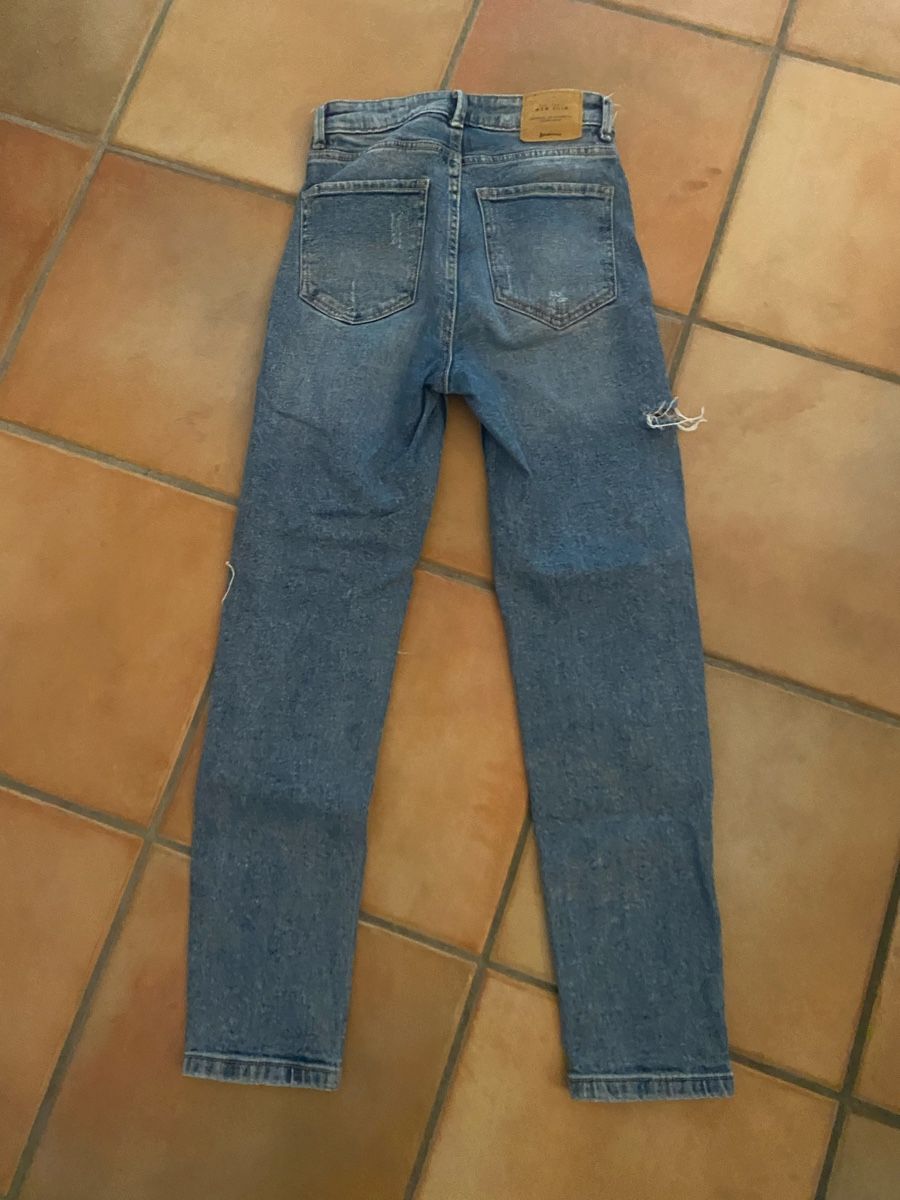 Stradivarius Hosen: Jeans Mom Slim von Stradivarius, Gr. 34 – Gebraucht aus Dornach von Dlimi 1