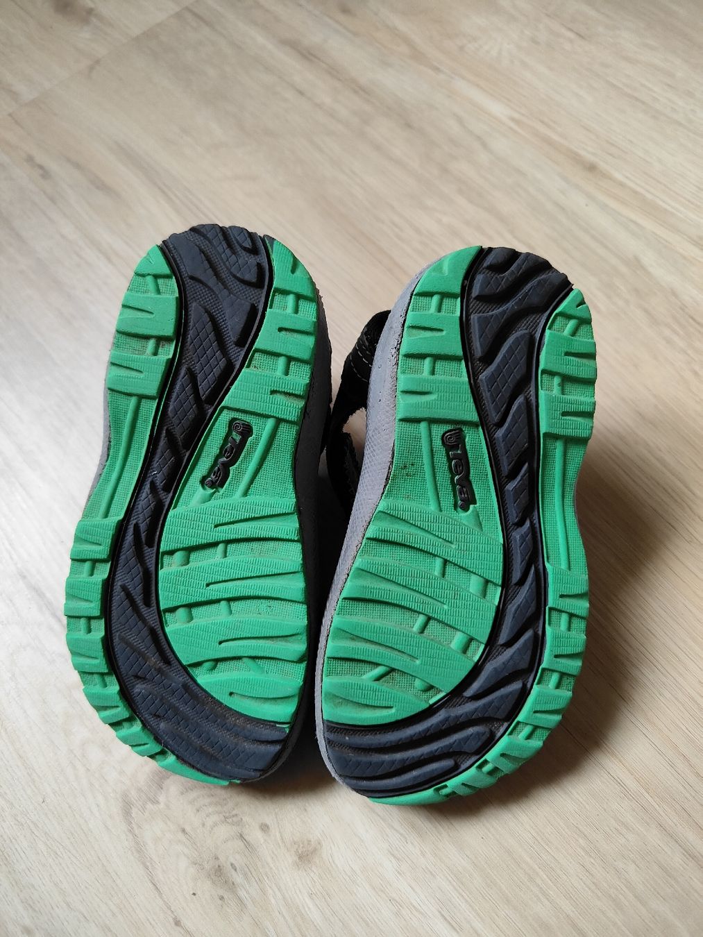 Teva Scarpe per ragazzi: sandales Teva 23.5 – Usato da Baulmes venduto da cel_y9dm 2