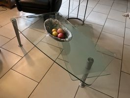 Moderner, eleganter Couchtisch mit 2 Ebenen!