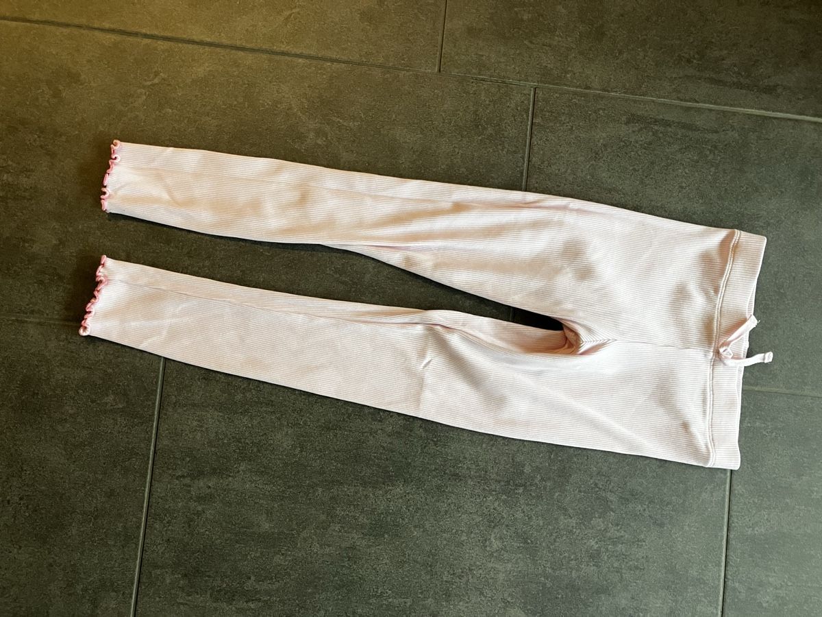 H&M Kleiderpakete & -sets: Gerippte Leggins Gr. 128, H&M – Gebraucht aus Reigoldswil von Misa1705 1