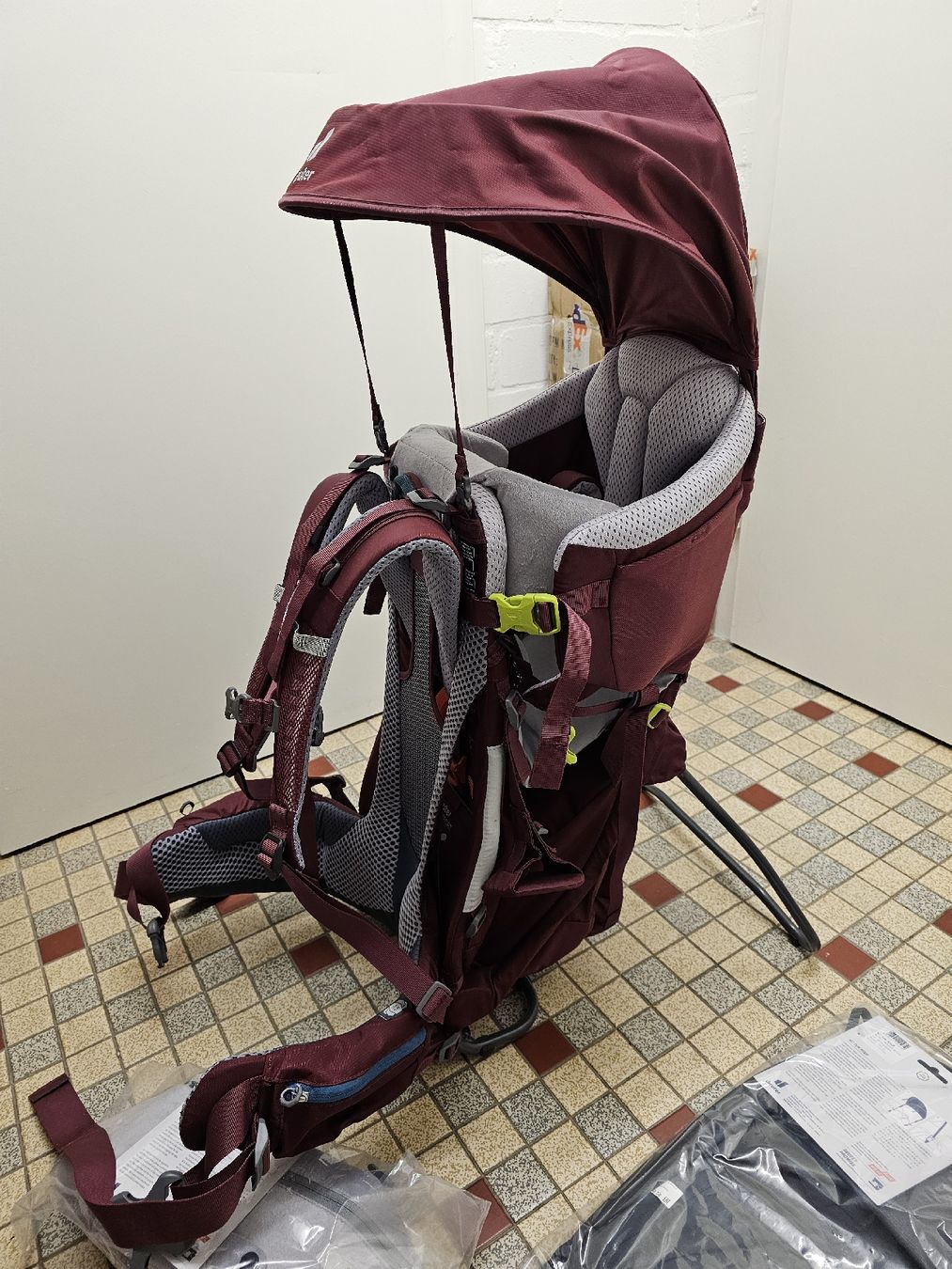 Deuter Zaini: DEUTER Kid Comfort+ Wanderrucksack mit Sonnendach – Nuovo (secondo la descrizione) da Oberwil BL venduto da 007re 9